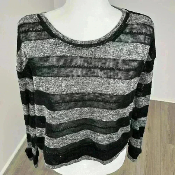 Splendid Black & Grey Striped Sweater Size Large - Picture 2 of 8